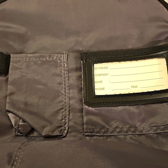 HP Laptop Backpack green & black gently used. 17x17 - Picture 9 of 12